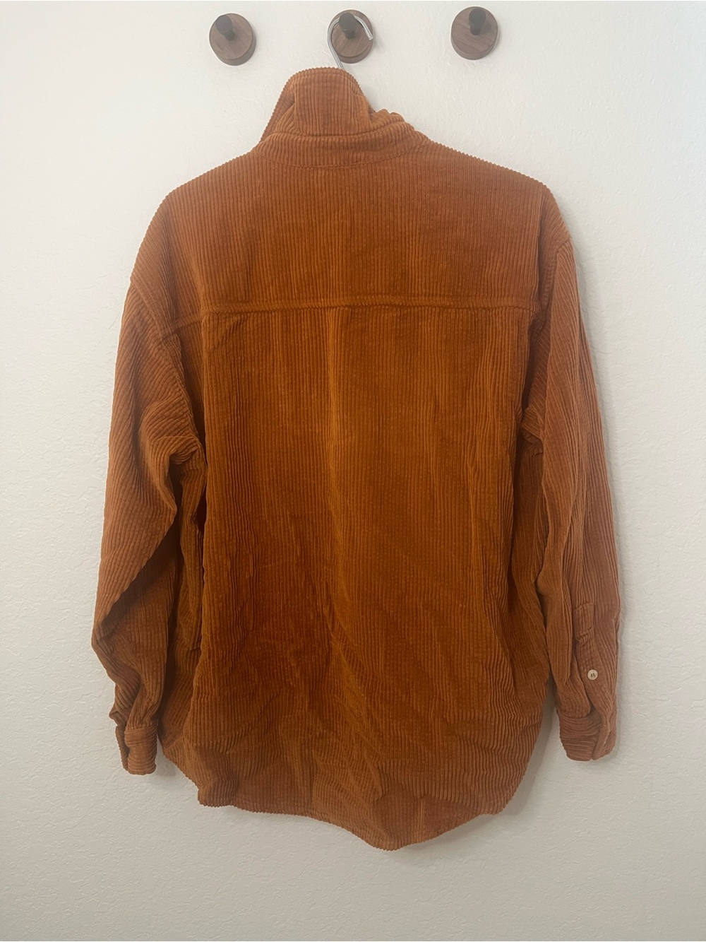 American Vintage Corduroy Shirt in Warm Caramel - Picture 6 of 6